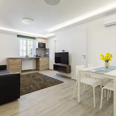 Park 19 By Interhome Сasa de vacaciones Balatonszarszo