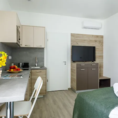 Park 19 By Interhome * Balatonszarszo