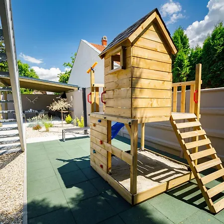 Park By Interhome Сasa de vacaciones Balatonszarszo